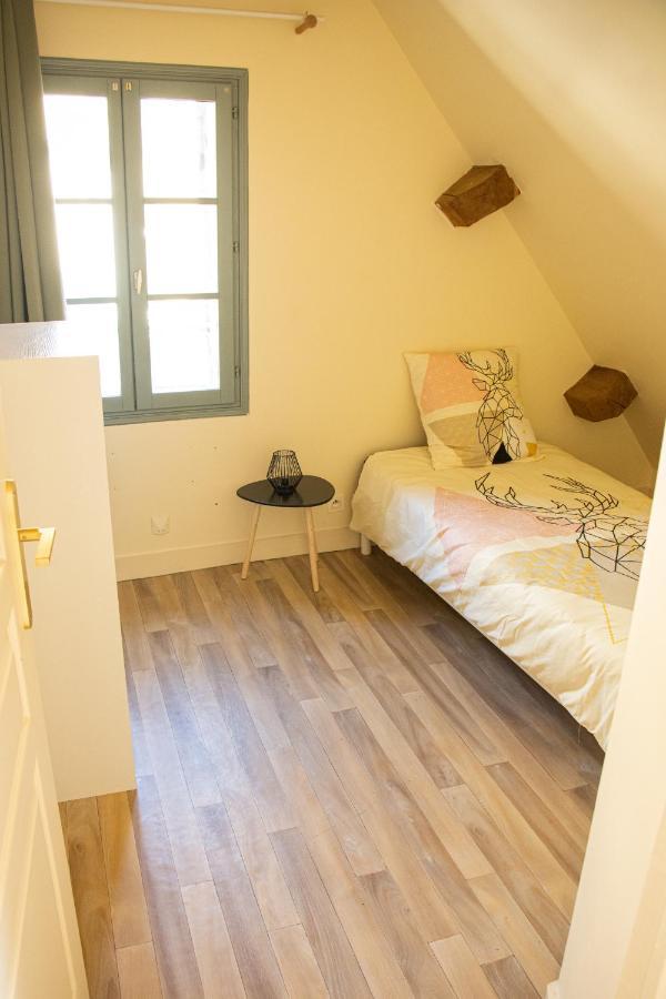 Columna Historya 1 Apartment Bergerac Bagian luar foto
